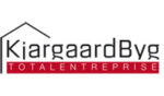 Kjargaard Byg logo med husikon og teksten "TOTALENTREPRISE" i rød.